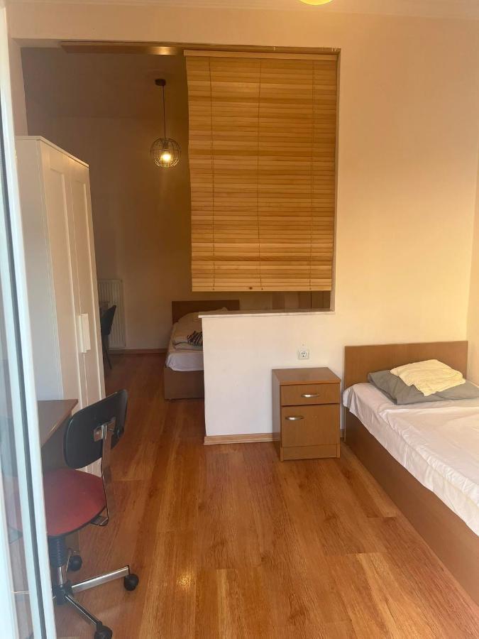 Apartment Two Bedroom In Historical Area *